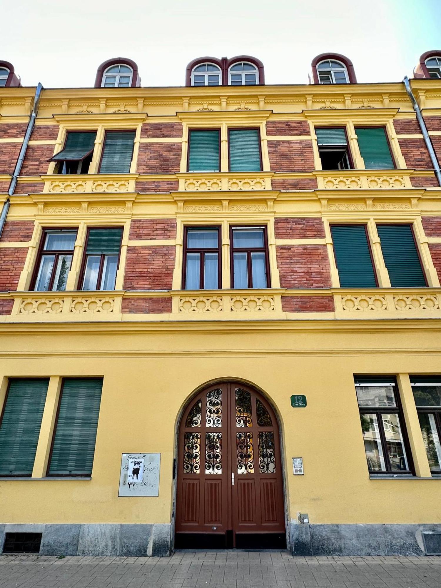 Stilvolles Apartment Im Zentrum - Free Parking Graz Dış mekan fotoğraf